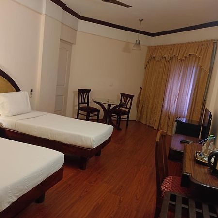 Manuelsons Malabar Palace Кожикоде Экстерьер фото