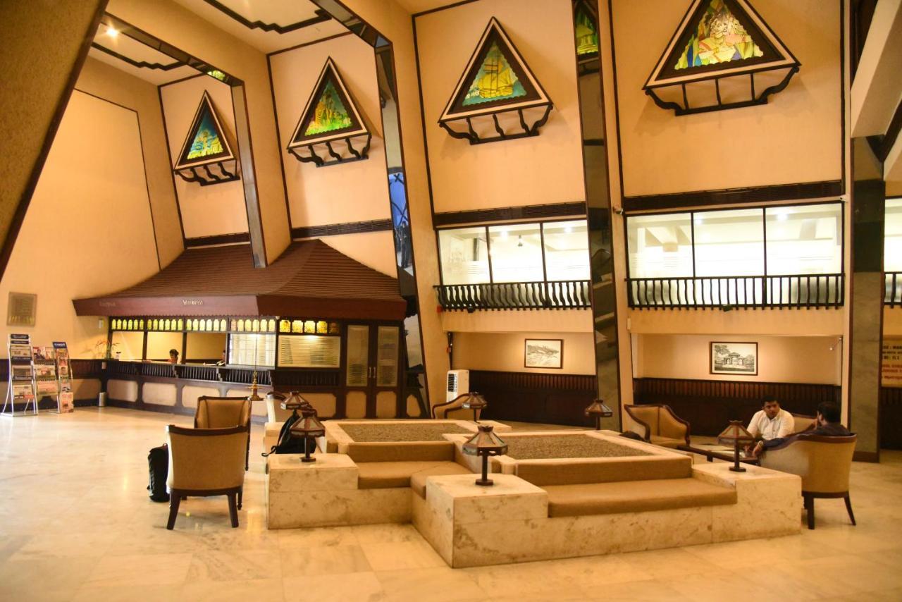 Manuelsons Malabar Palace Кожикоде Экстерьер фото