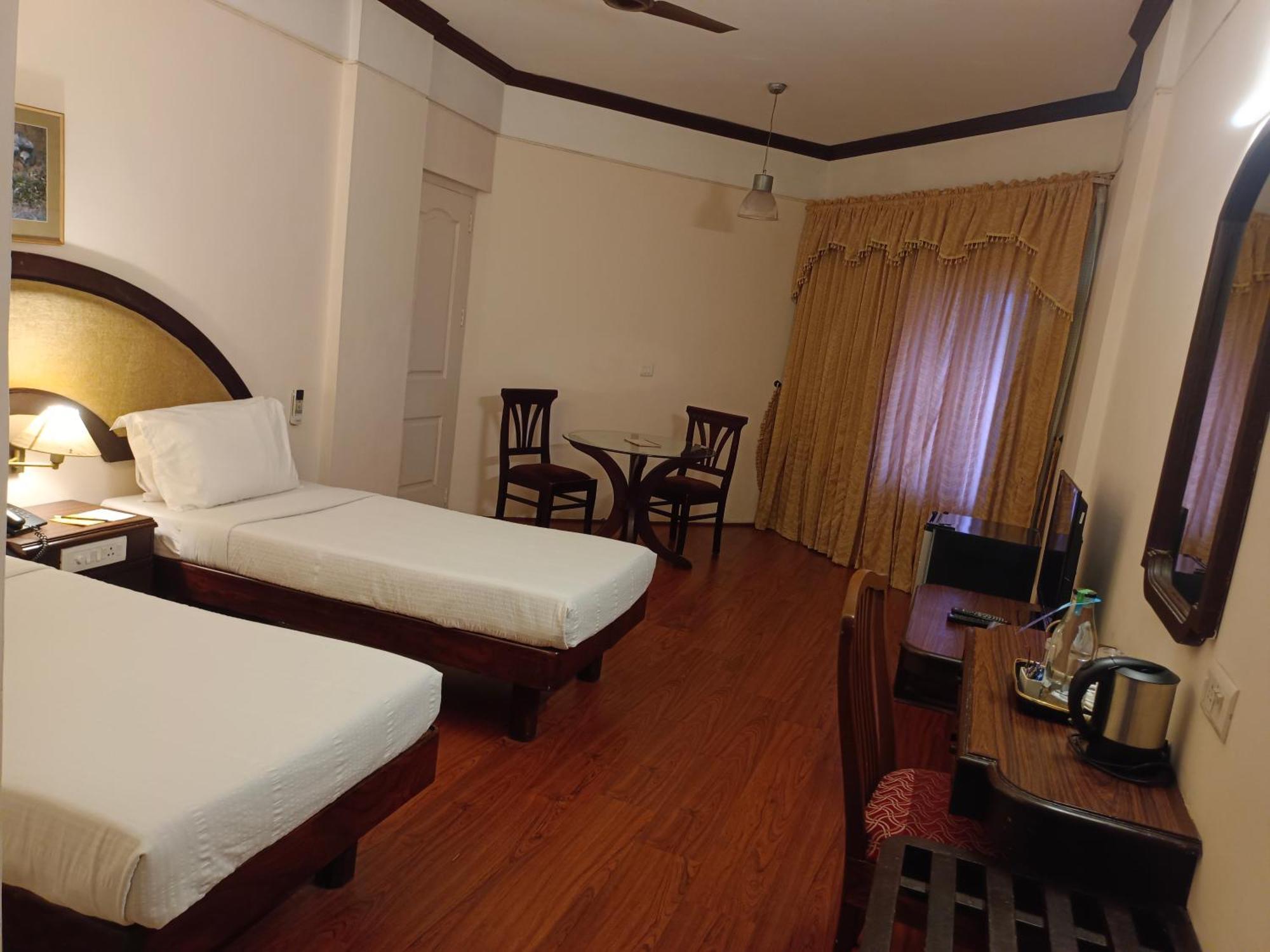 Manuelsons Malabar Palace Кожикоде Экстерьер фото