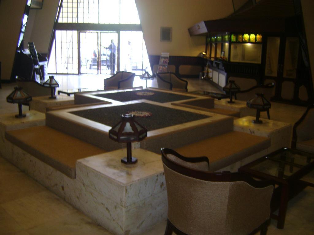 Manuelsons Malabar Palace Кожикоде Экстерьер фото