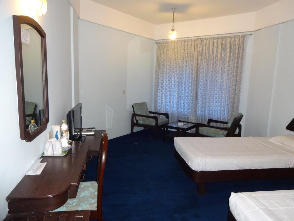 Manuelsons Malabar Palace Кожикоде Экстерьер фото